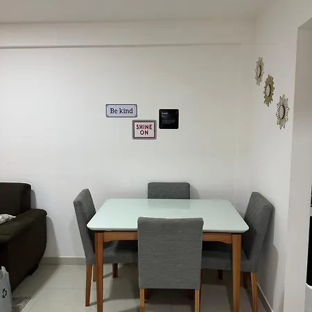 Flat Ana Mares-3
